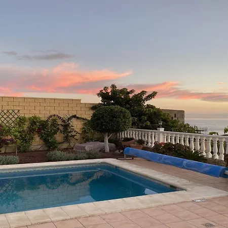 Avalon Lovely 3 Bedroom Private Heated Pool Villa