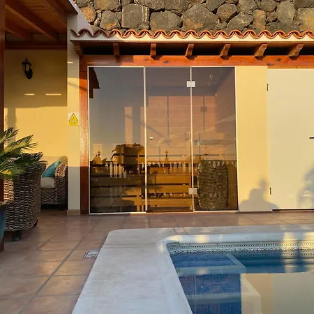 Avalon Lovely 3 Bedroom Private Heated Pool Puerto de Santiago (Tenerife)