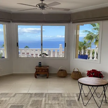 Avalon Lovely 3 Bedroom Private Heated Pool *