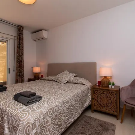 Avalon Lovely 3 Bedroom Private Heated Pool