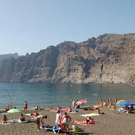 Avalon Lovely 3 Bedroom Private Heated Pool * Puerto de Santiago (Tenerife)